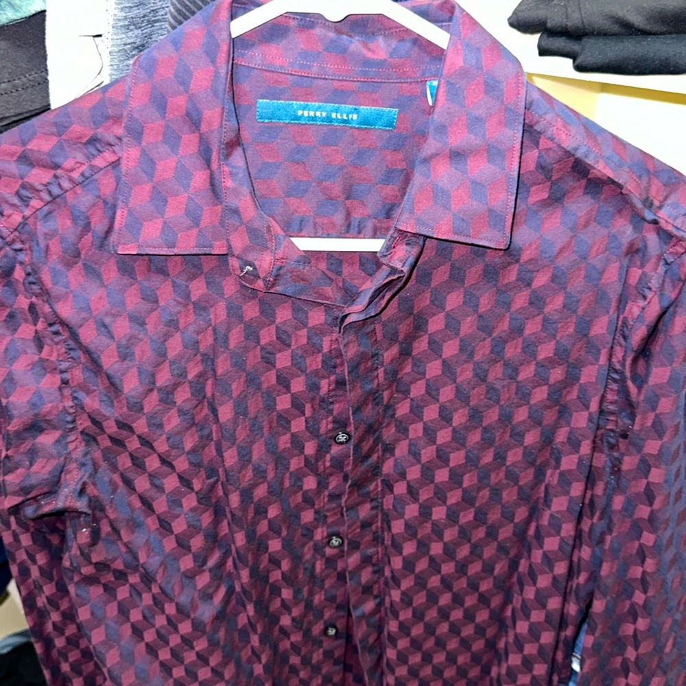 Perry Ellis Geometric shirt